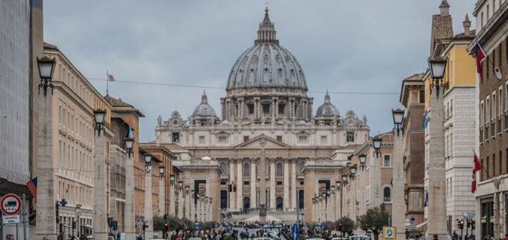 Oświadczenie Europejskiej Sieci Laickiej w sprawie tajnej instrukcji Watykanu dot. kościelnej pedofilii